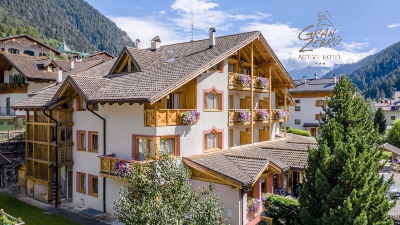 Active Hotel Gran Zebru' Cogolo Exteriör bild