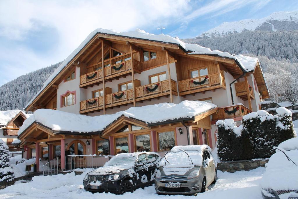 Active Hotel Gran Zebru' Cogolo Exteriör bild